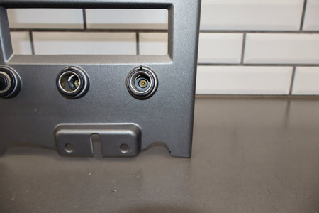 2003-2007 Hummer H2- Dashboard Radio Bezel W/ Vents 19331602