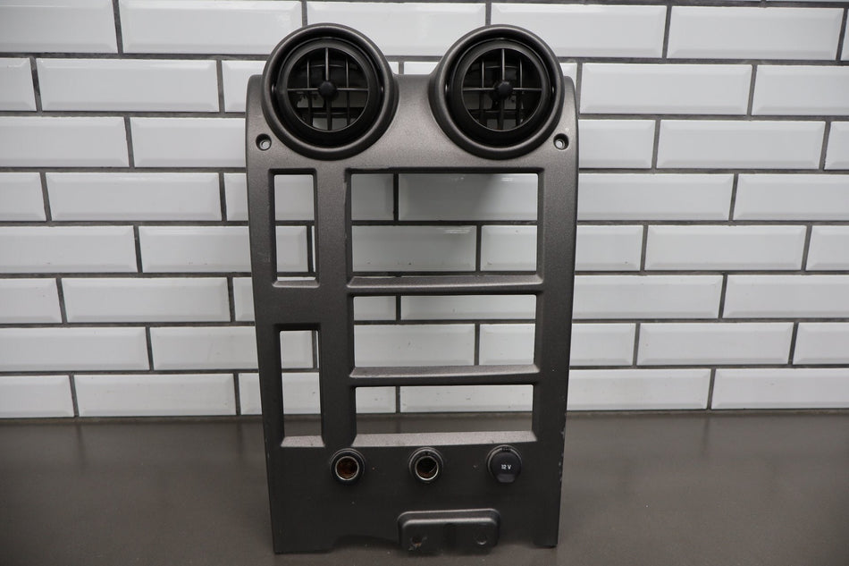 2003-2007 Hummer H2 - Dashboard Radio Bezel W/ Vents 19331602