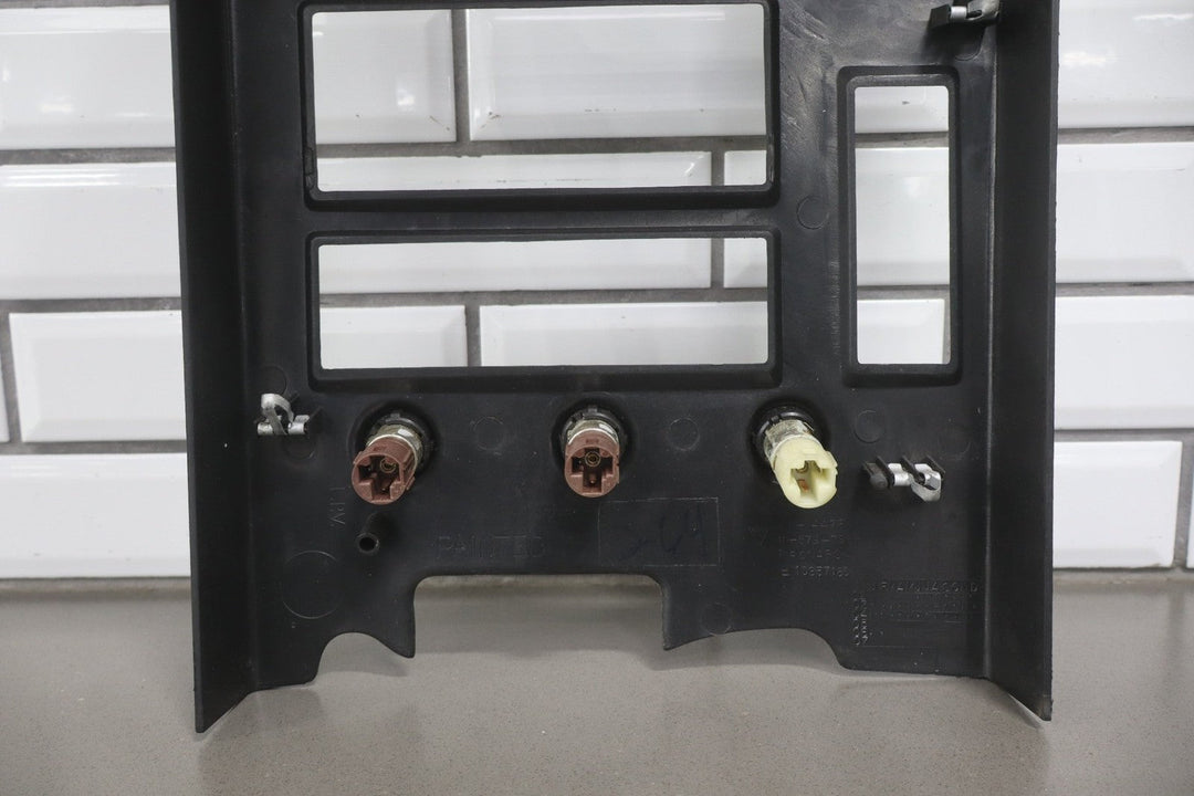 2003 - 2007 Hummer H2 Dashboard Radio Bezel W/ Vents 19331602