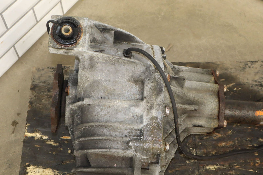2003 - 2007 Hummer H2 Differential Carrier Assembly 25819234 162559 Miles