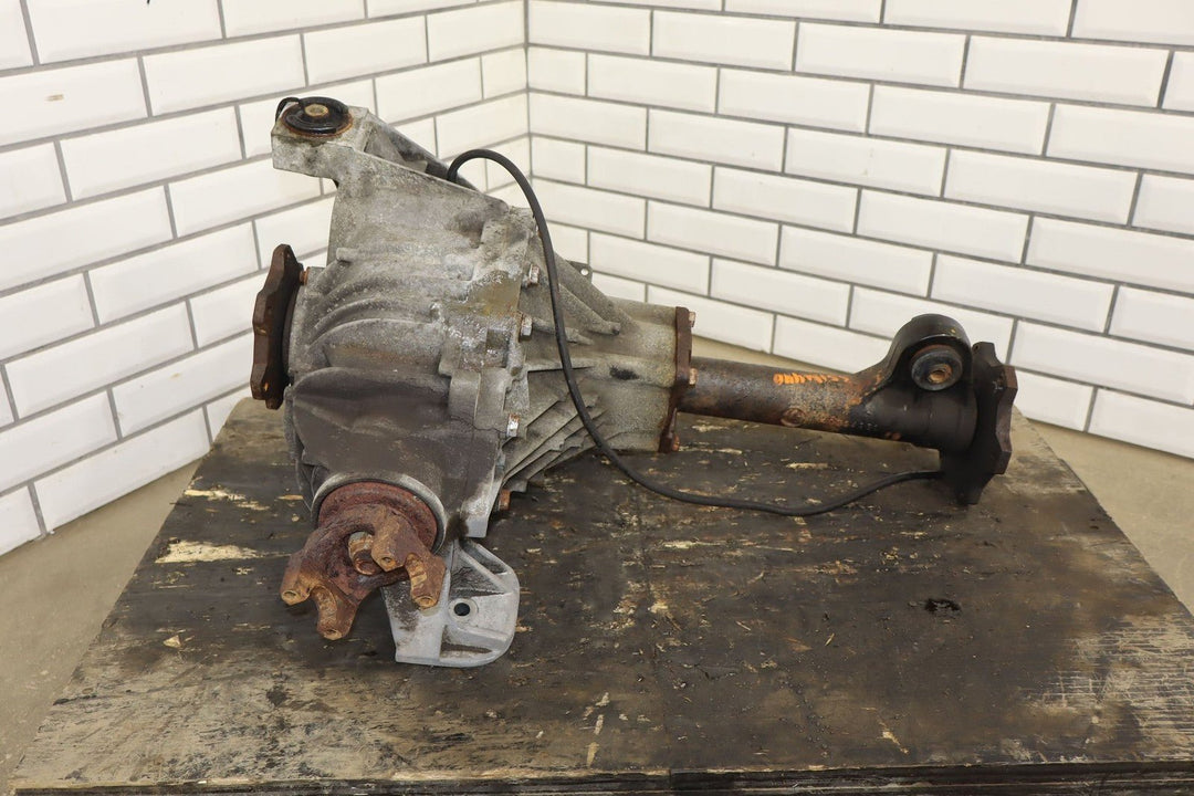 2003 - 2007 Hummer H2 Differential Carrier Assembly 25819234 162559 Miles
