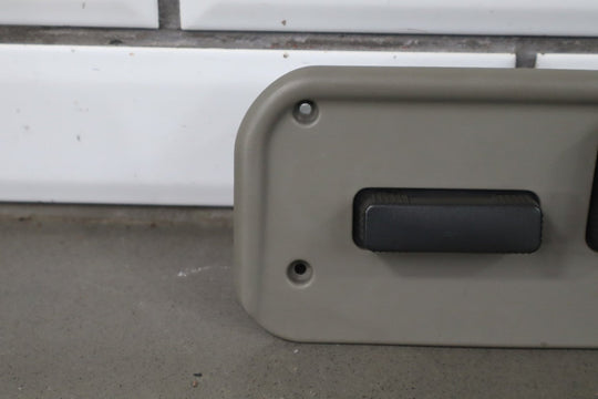 2003 - 2007 Hummer H2 - Driver Left Power Seat Adjuster Switch W/ Bezel 88942385