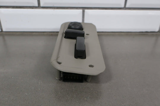 2003 - 2007 Hummer H2 - Driver Left Power Seat Adjuster Switch W/ Bezel 88942385