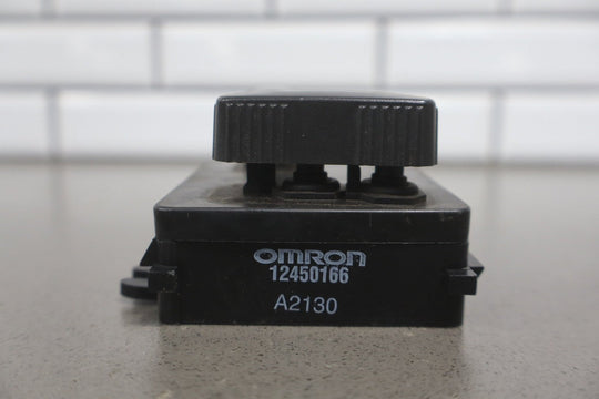 2003 - 2007 Hummer H2 - Driver Left Power Seat Adjuster Switch W/ Bezel 88942385