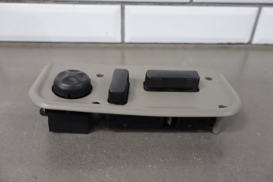 2003 - 2007 Hummer H2 - Driver Left Power Seat Adjuster Switch W/ Bezel 88942385