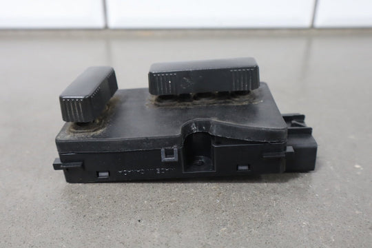 2003 - 2007 Hummer H2 - Driver Left Power Seat Adjuster Switch W/ Bezel 88942385