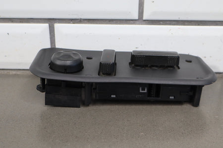2003-2007 Hummer H2 - Driver Left Power Seat Adjuster Switch W/ Bezel 88942385