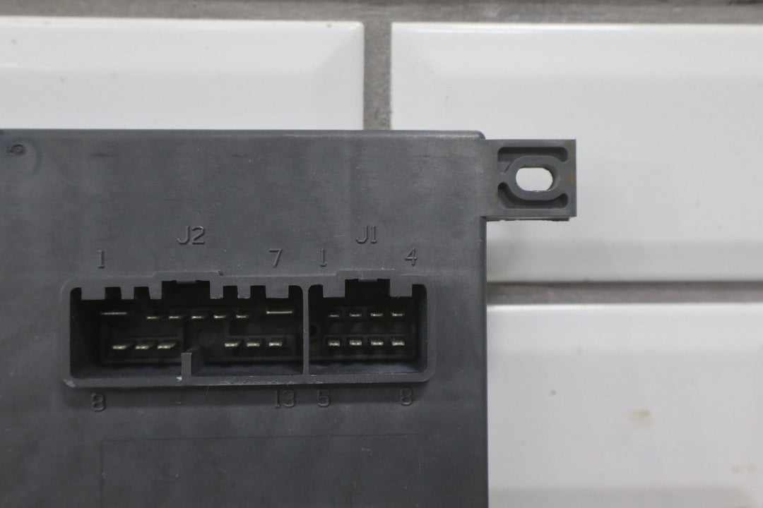 2003 - 2007 Hummer H2 Driver Seat Memory Control Module OEM