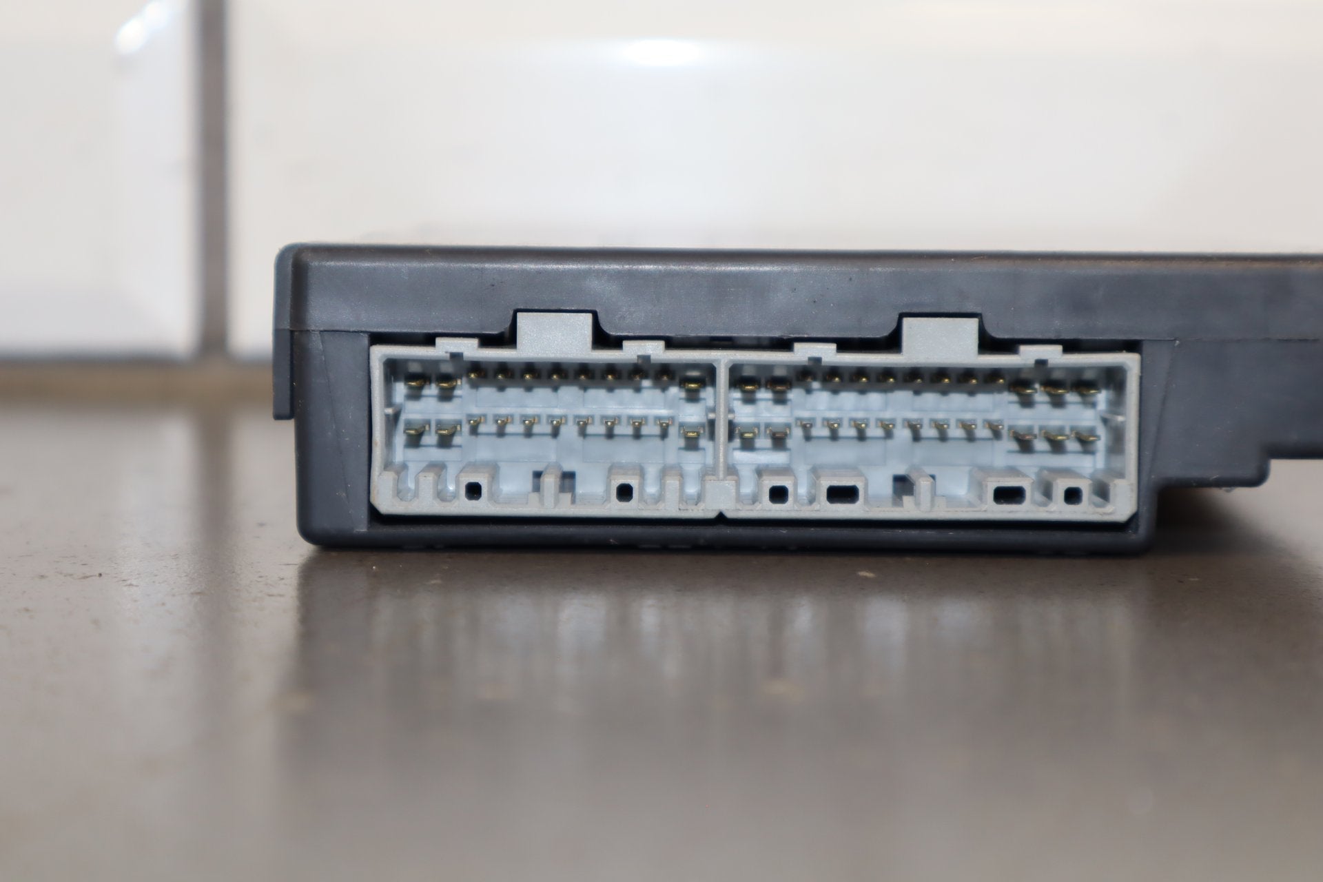 2003-2007 Hummer H2 Driver Seat Memory Module 15835069