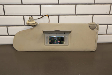 2003-2007 Hummer H2 Driver Sun Visor 15938026 OEM
