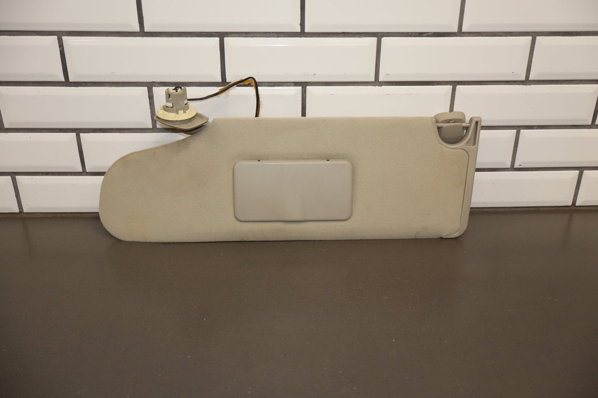 2003-2007 Hummer H2 Driver Sun Visor 15938026 OEM