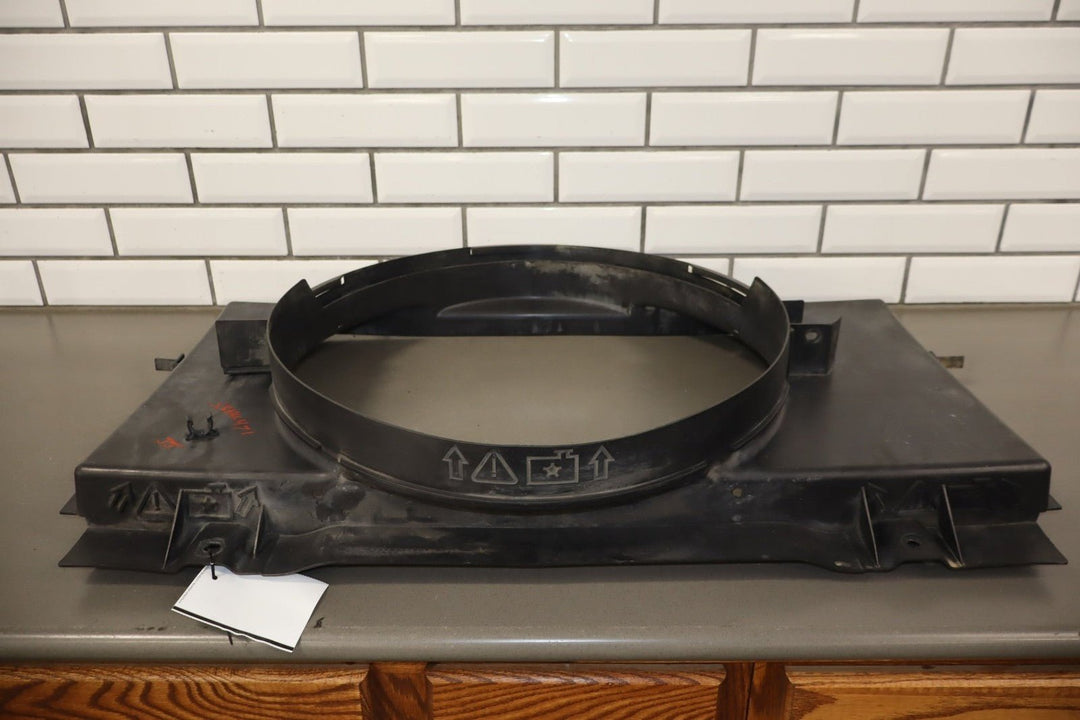 2003 - 2007 Hummer H2 Fan Shroud OEM *Cracked*