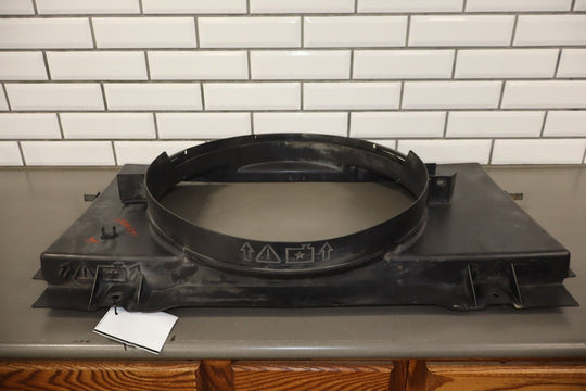 2003 - 2007 Hummer H2 Fan Shroud OEM *Cracked*