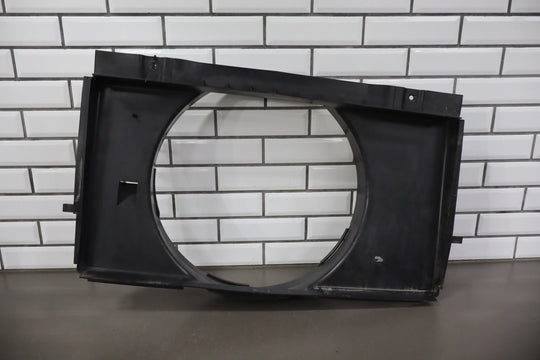 2003 - 2007 Hummer H2 Fan Shroud OEM *Cracked*
