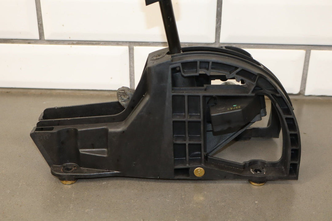 2003 - 2007 Hummer H2 Floor Shifter W/Single Bolt Knob OEM