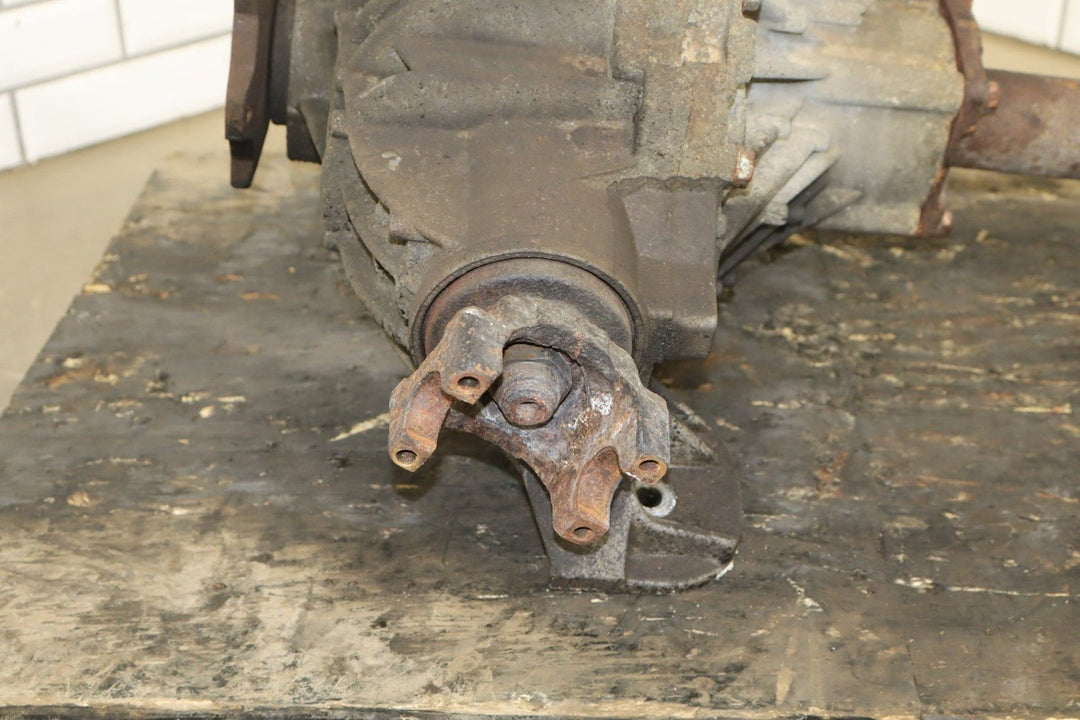 2003 - 2007 Hummer H2 Front Carrier Assembly 4.10 Ratio PN:25819234 211374 Miles