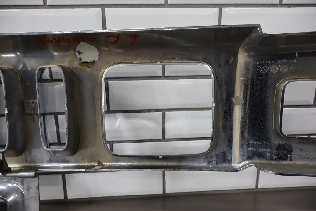 2003 - 2007 Hummer H2 Front Chrome Grille 15777617 OEM