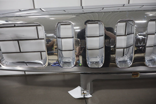 2003 - 2007 Hummer H2 Front Chrome Grille 15777617 OEM