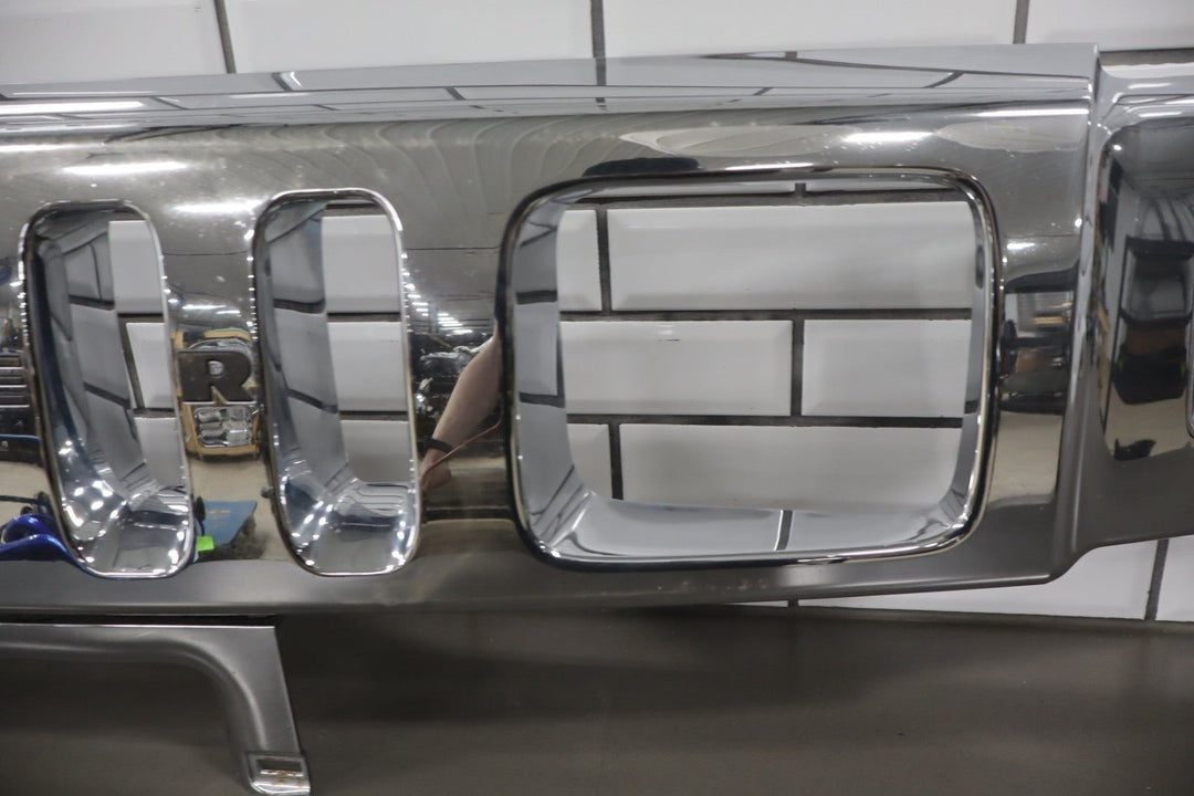 2003 - 2007 Hummer H2 Front Chrome Grille 15777617 OEM