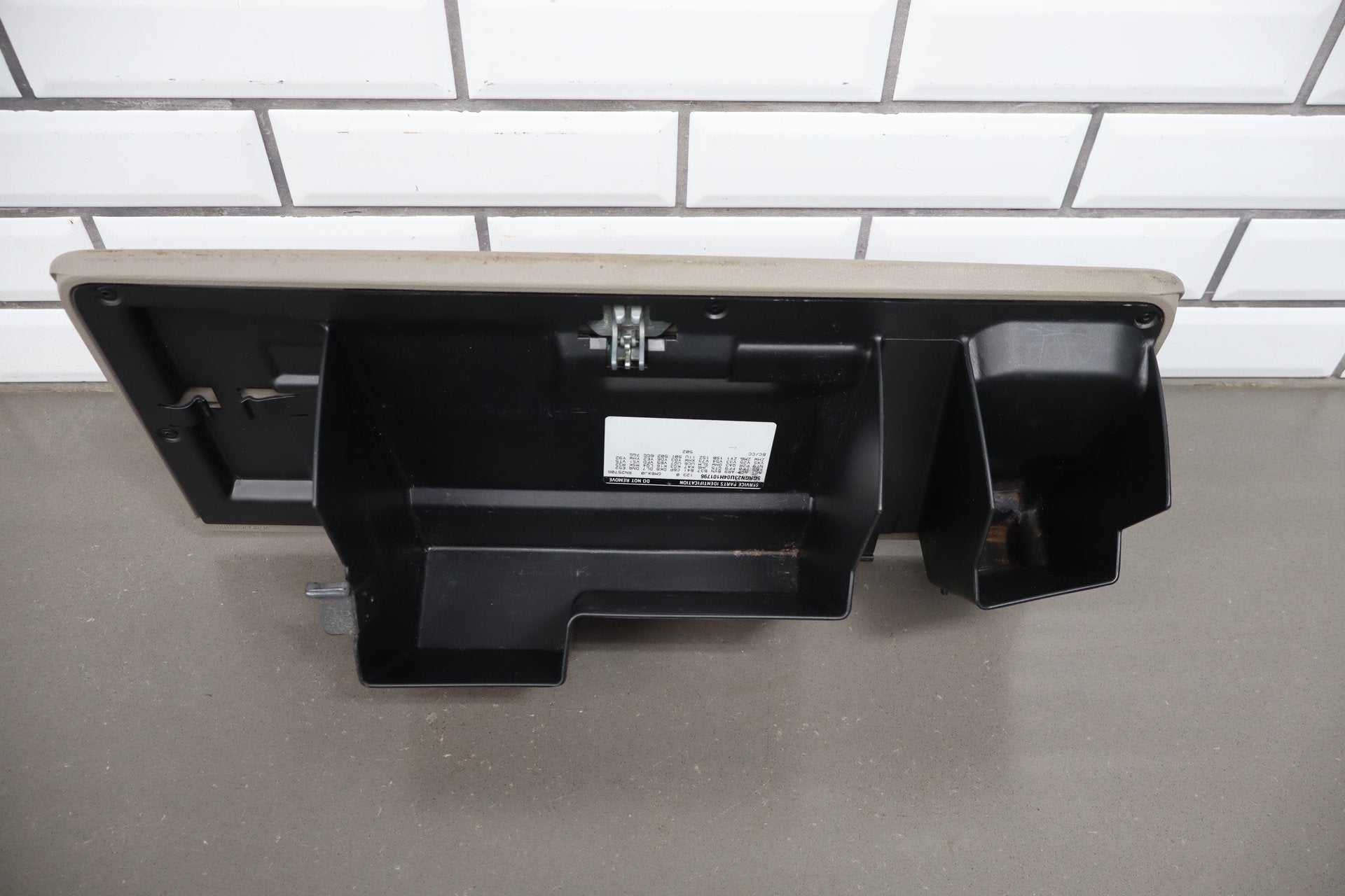2003-2007 Hummer H2 - Glove Box