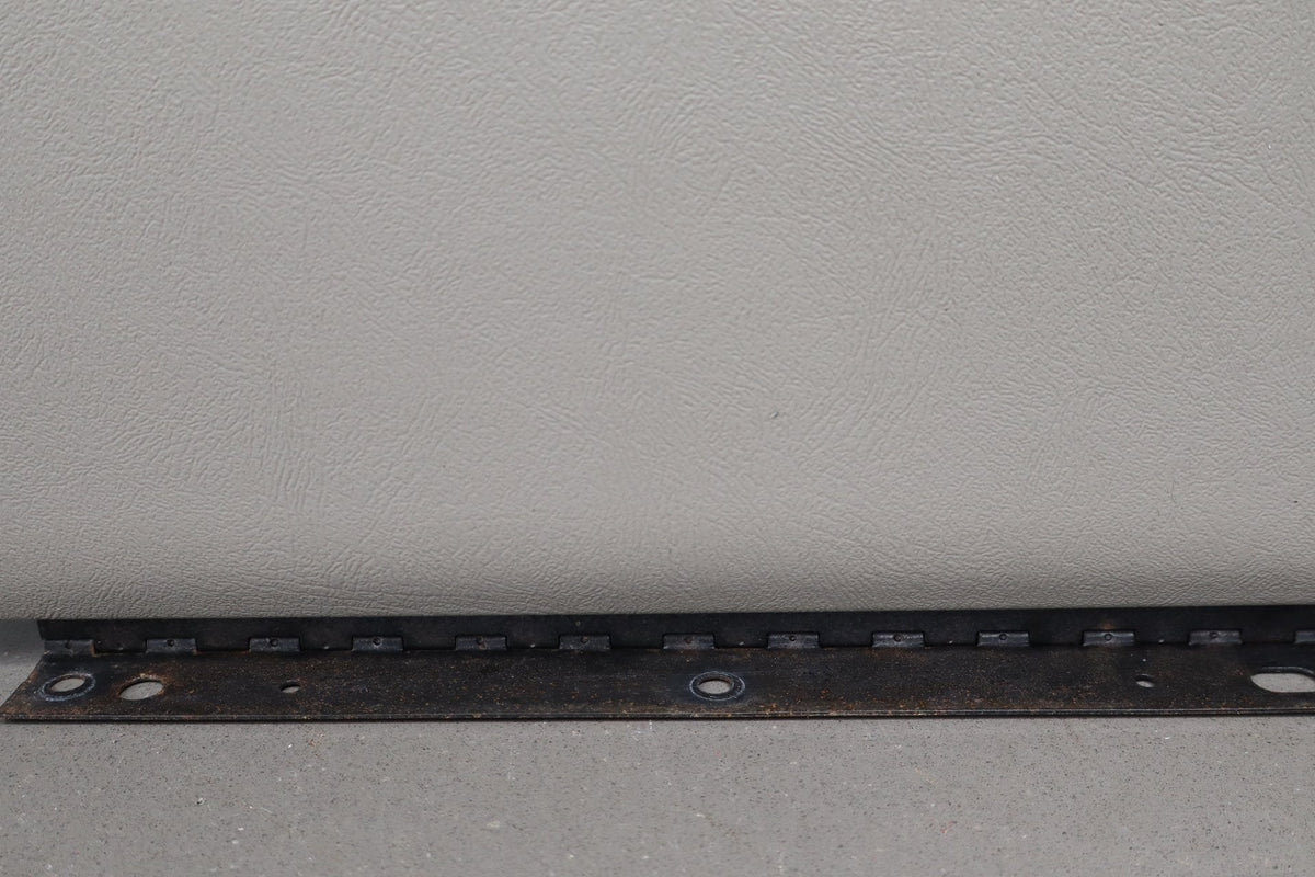 2003-2007 Hummer H2 - Glove Box