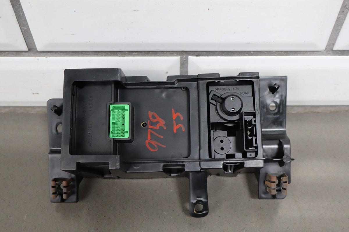 2003-2007 Hummer H2 Headlight Switch W/ Mount Panel
