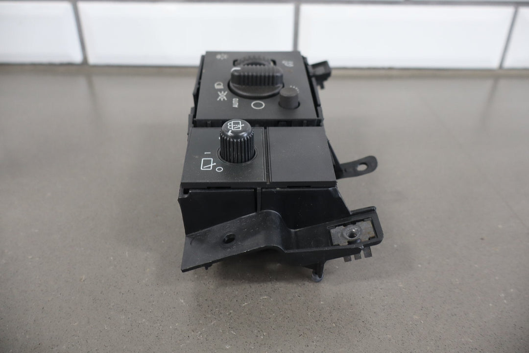 2003 - 2007 Hummer H2 Headlight Switch W/ Mount Panel