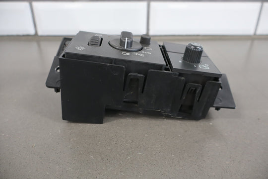 2003 - 2007 Hummer H2 Headlight Switch W/ Mount Panel