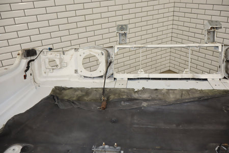 2003-2007 Hummer H2 Hood Olympic White 50 15927860