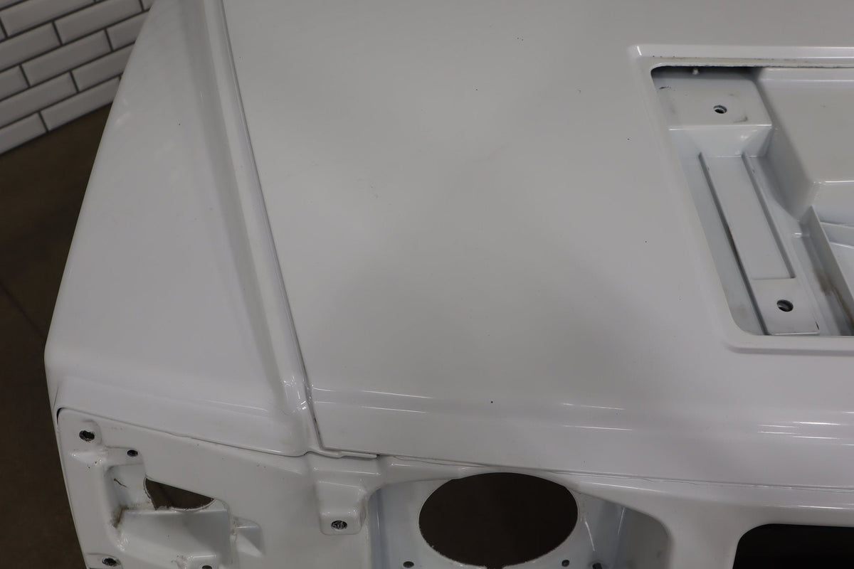 2003-2007 Hummer H2 Hood Olympic White 50 15927860