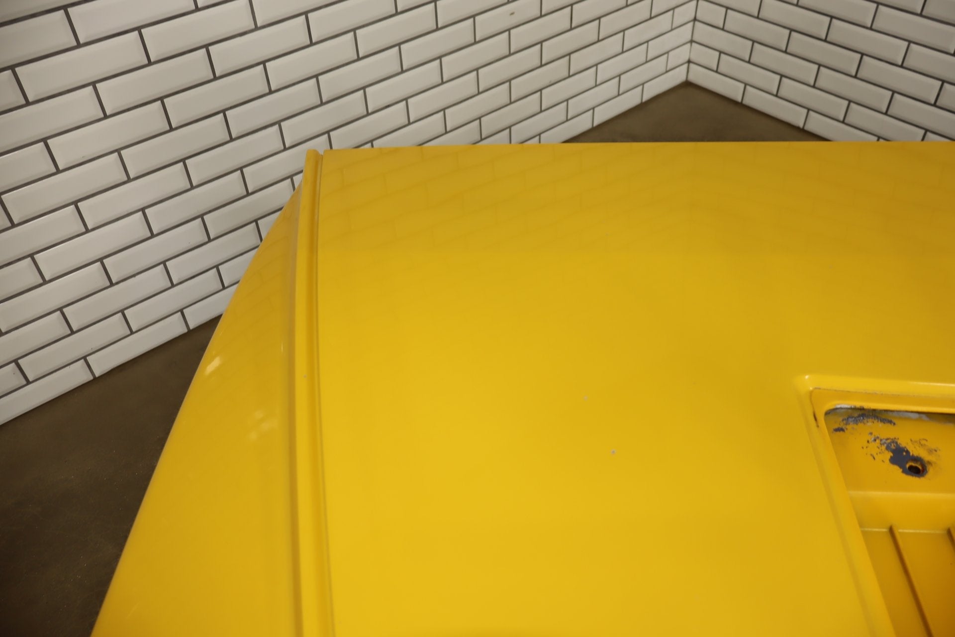 2003-2007 Hummer H2 Hood Yellow 41 15927860