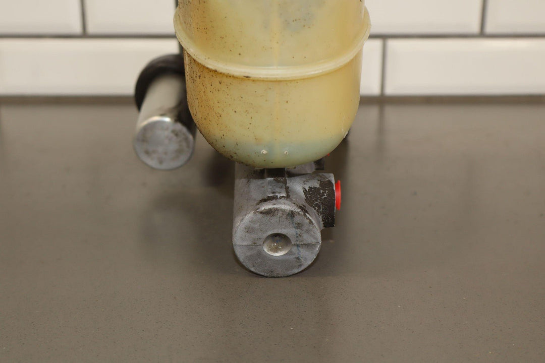 2003 - 2007 Hummer H2 Hydroboost Brake Power Booster Master Cylinder W/Reservoir