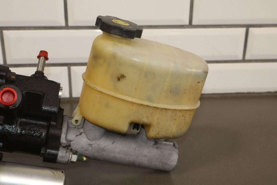 2003 - 2007 Hummer H2 Hydroboost Brake Power Booster Master Cylinder W/Reservoir