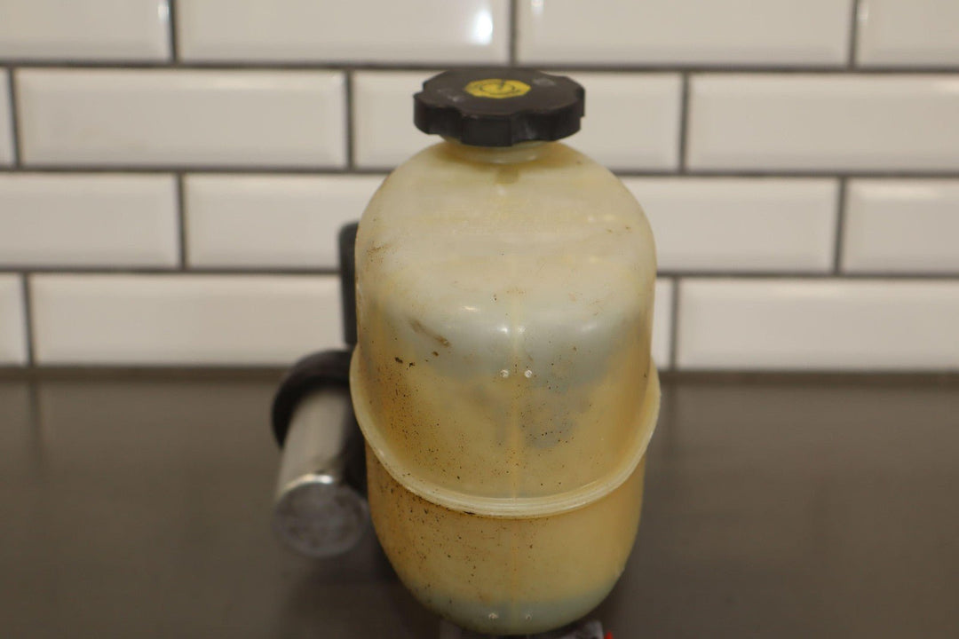 2003 - 2007 Hummer H2 Hydroboost Brake Power Booster Master Cylinder W/Reservoir