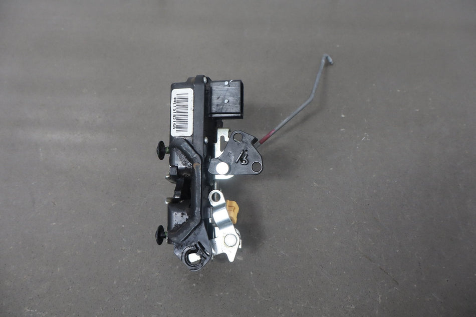 2003-2007 Hummer H2- Left Front Door Latch 15816392