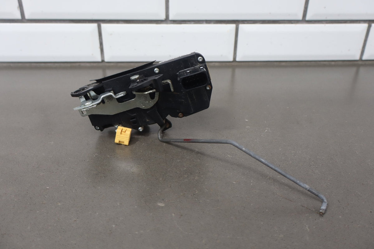 2003-2007 Hummer H2- Left Front Door Latch 15816392