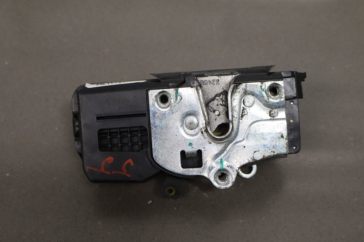 2003-2007 Hummer H2 - Left Front Door Latch 15816392
