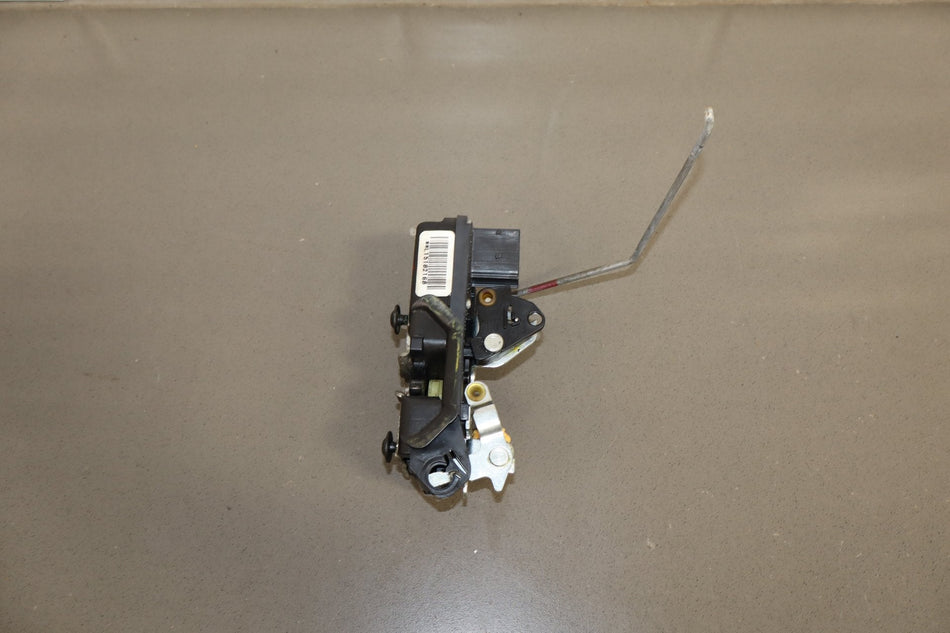 2003-2007 Hummer H2- Left Front Door Latch 15816392