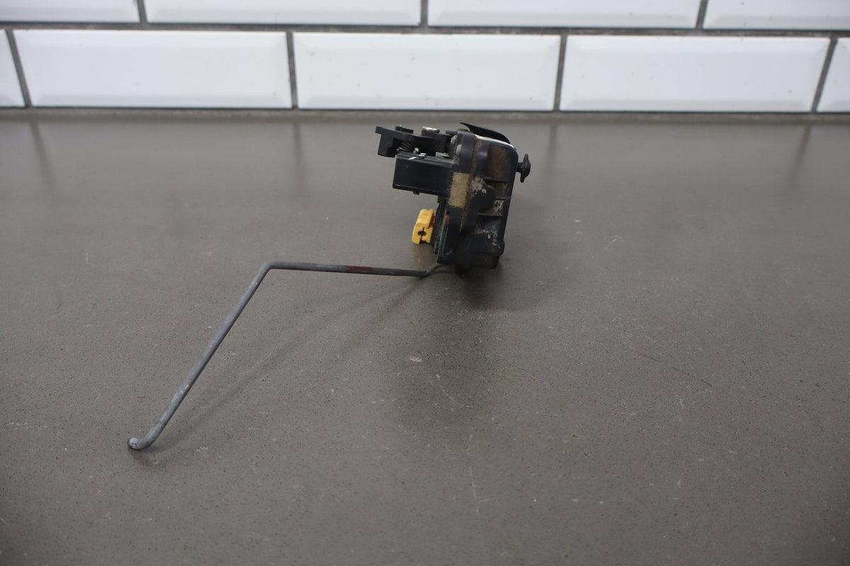 2003-2007 Hummer H2- Left Front Door Latch 15816392