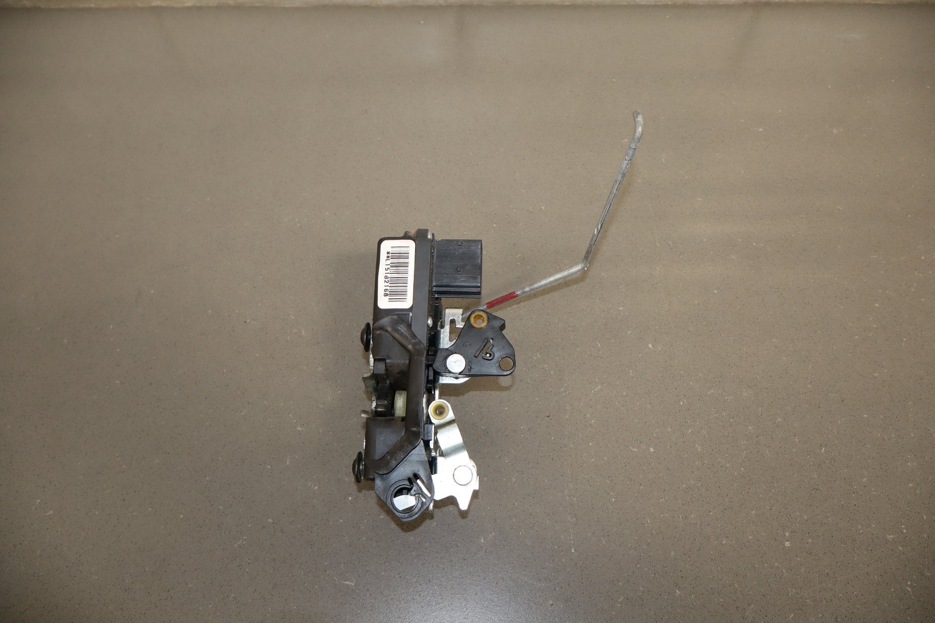 2003-2007 Hummer H2- Left Front Door Latch 15816392