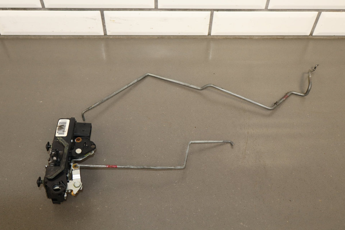 2003-2007 Hummer H2- Left Front Door Latch 15816392