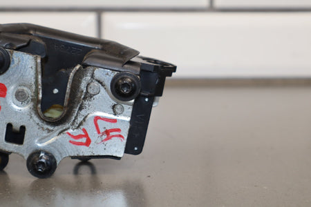 2003-2007 Hummer H2- Left Front Door Latch 15816392
