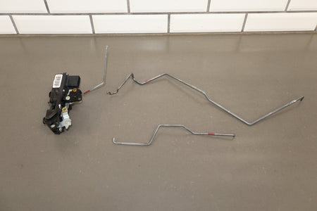 2003-2007 Hummer H2- Left Front Door Latch 15816392
