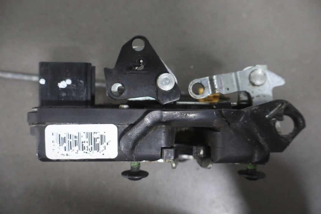 2003 - 2007 Hummer H2 - Left Front Door Latch 15816392