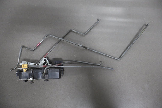 2003 - 2007 Hummer H2 - Left Front Door Latch 15816392