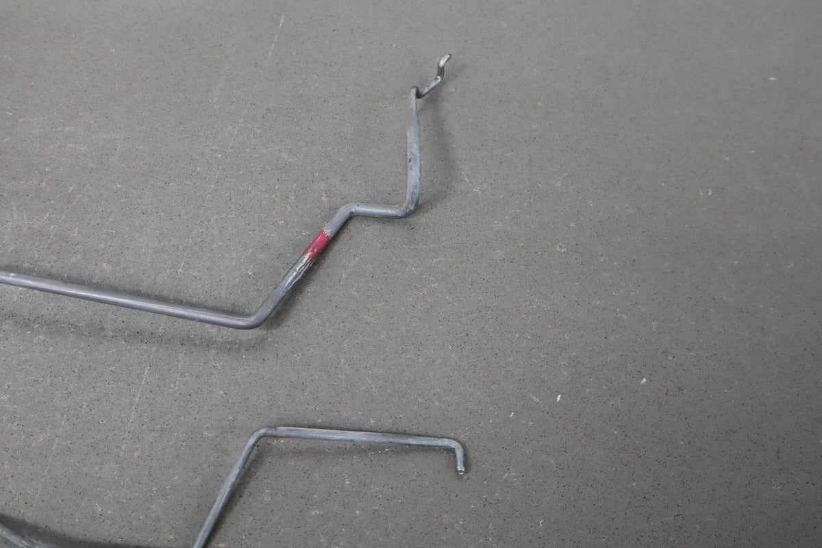2003-2007 Hummer H2- Left Front Door Latch 15816392