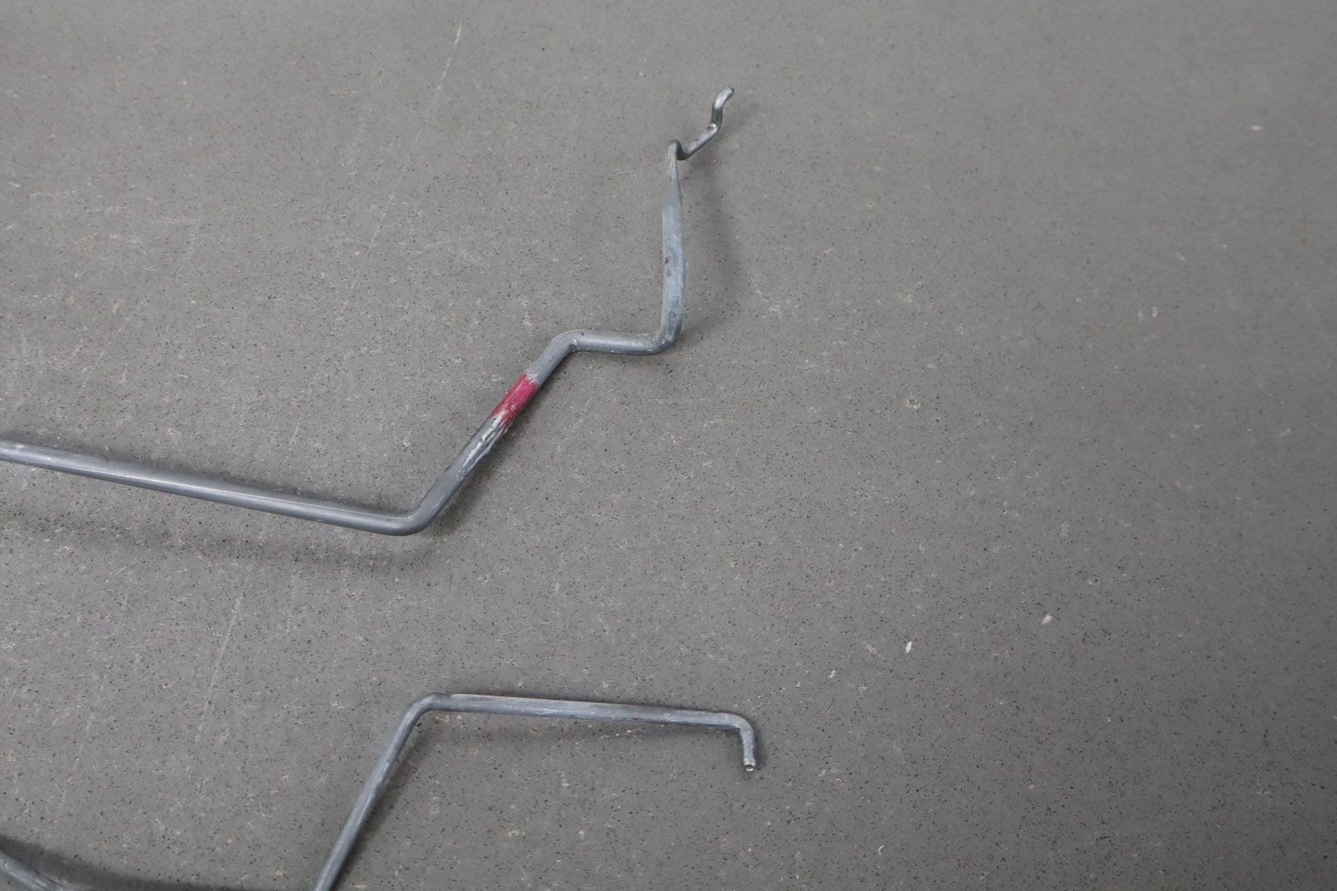 2003-2007 Hummer H2- Left Front Door Latch 15816392