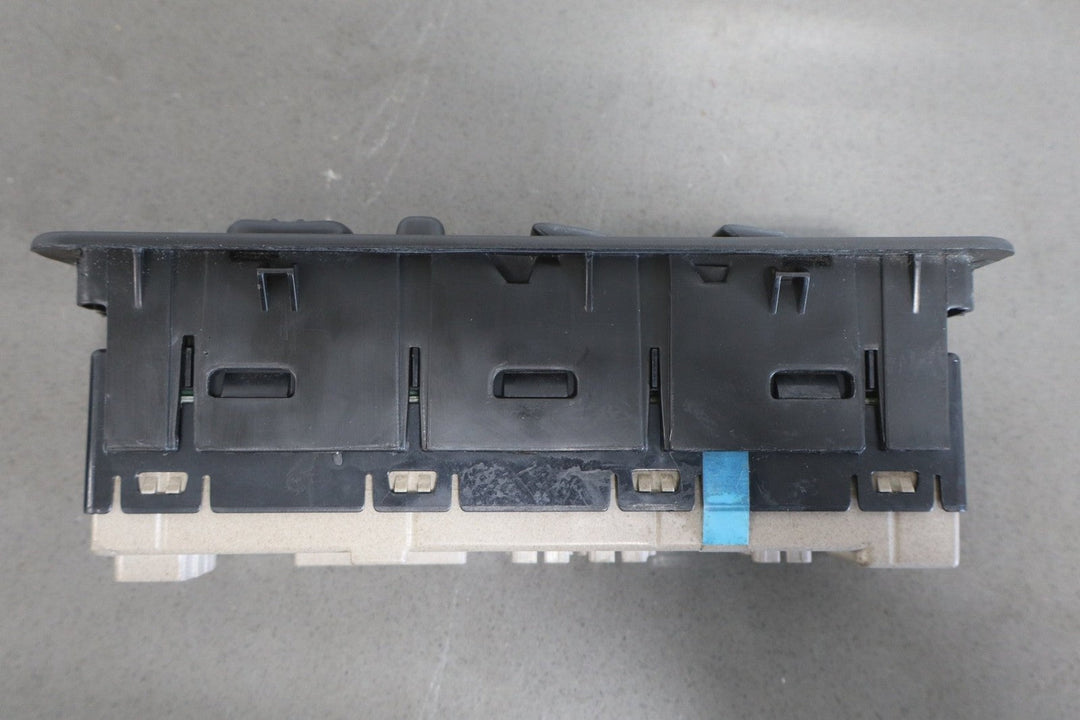 2003 - 2007 Hummer H2 - Left Front Master Window Switch W/ Bezel