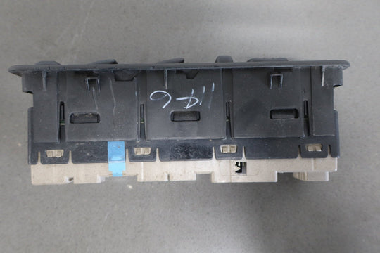 2003 - 2007 Hummer H2 - Left Front Master Window Switch W/ Bezel