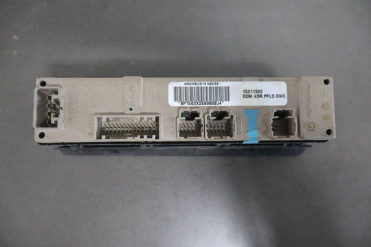 2003 - 2007 Hummer H2 - Left Front Master Window Switch W/ Bezel